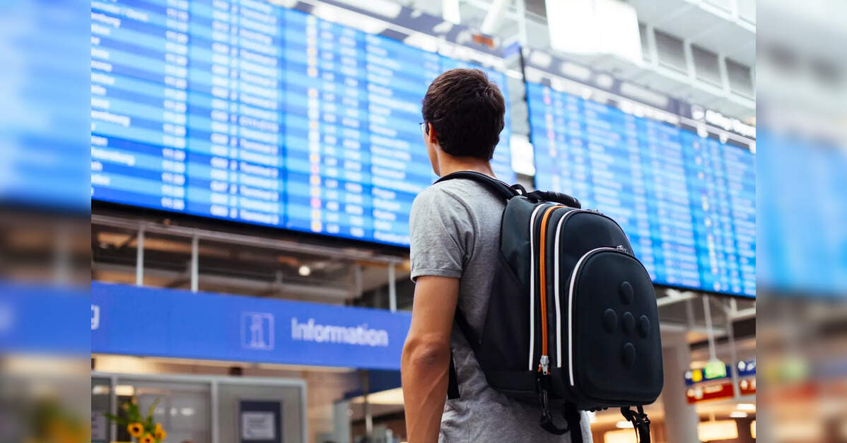 Expected salary as US flight delay controllers, ettravelworld